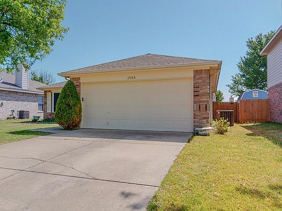 2nd image of 2508 Terrace Dr
