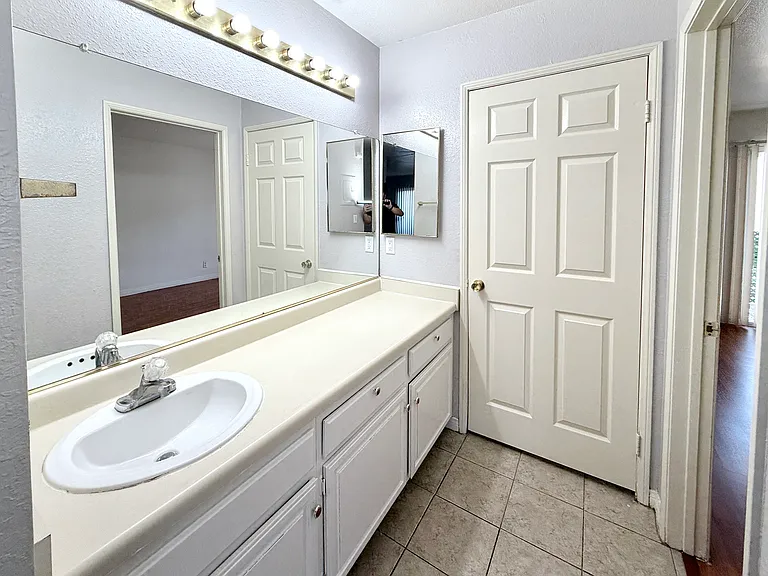 1447 W 228th St #203 — Photo 21