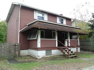 454 Canal St, Leechburg, PA 15656