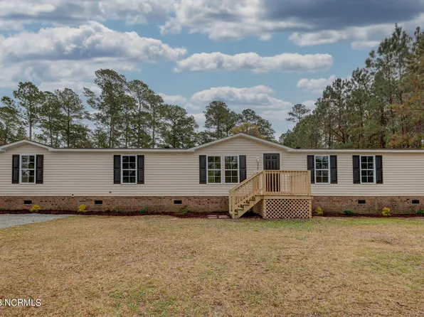 226 Bellhammon Forest Drive, Rocky Point, NC 28457