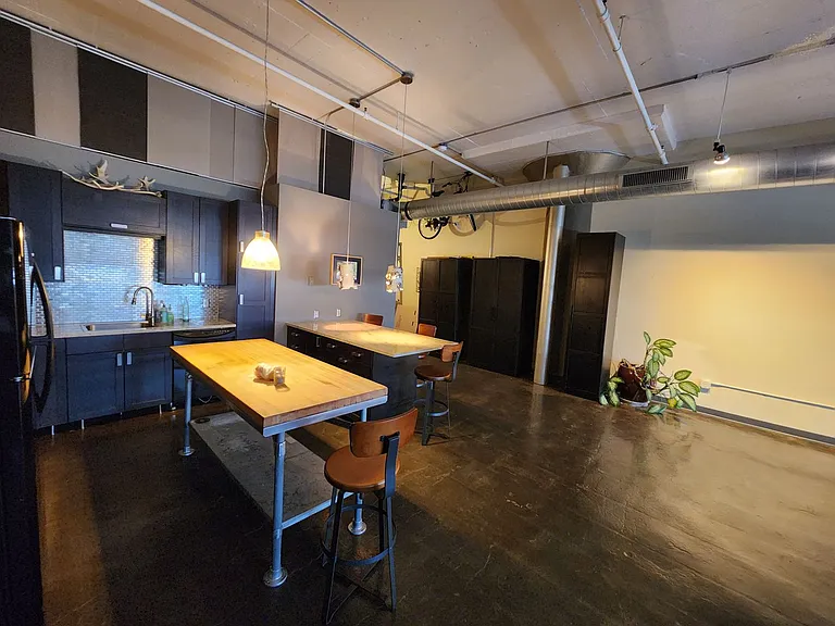500 Robert St #502 — Photo 4