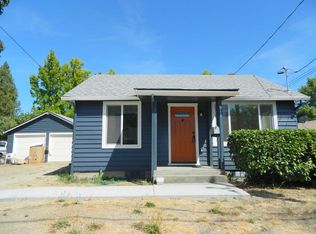 911 SW Oak St, Grants Pass, OR 97526