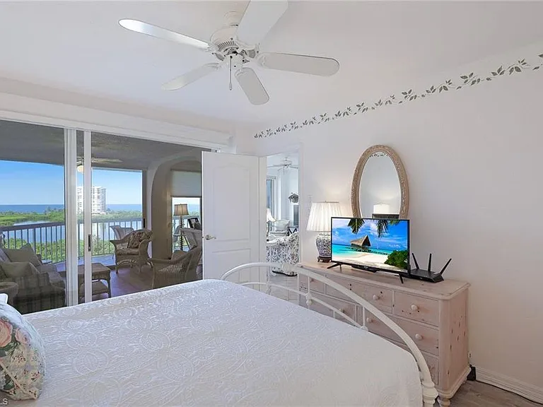 5501 Heron Point Dr #702 — Photo 11