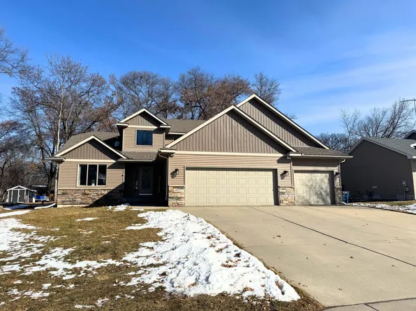 143 Frontier Ct, Sauk Rapids, MN 56379