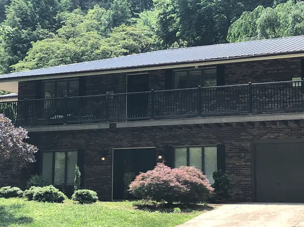 414 Mays Br, Prestonsburg, KY 41653