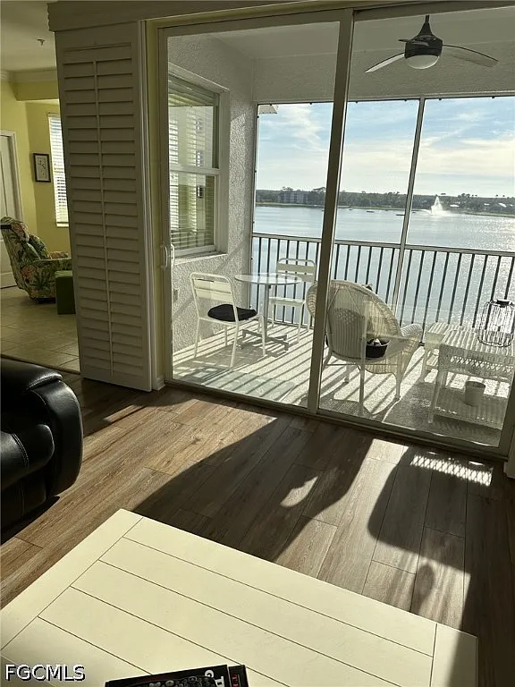2 bed, 2.0 bath, 1232 sqft, $6,000 — Photo 1
