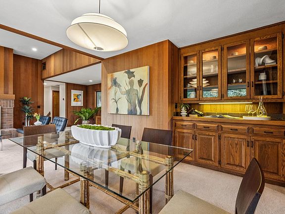 3rd image of 401 Oak Brook Place
