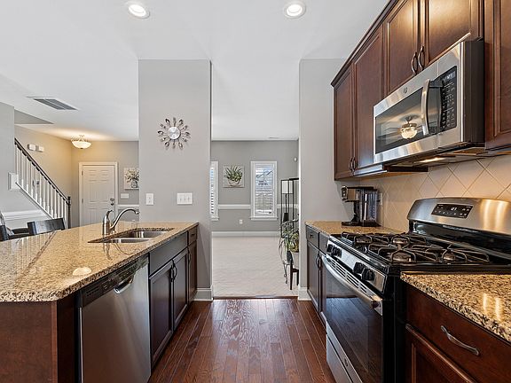 5th image of 603 Lakemont Dr