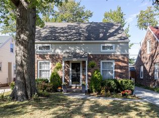 450 Woodland Dr, Buffalo, NY 14223