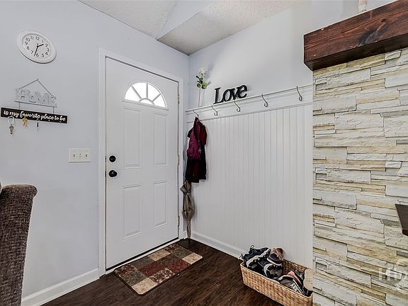 5th image of 429 Archer Road