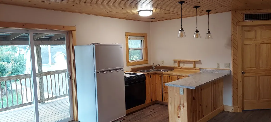 2 bed, 900 sqft, $950 — Photo 2