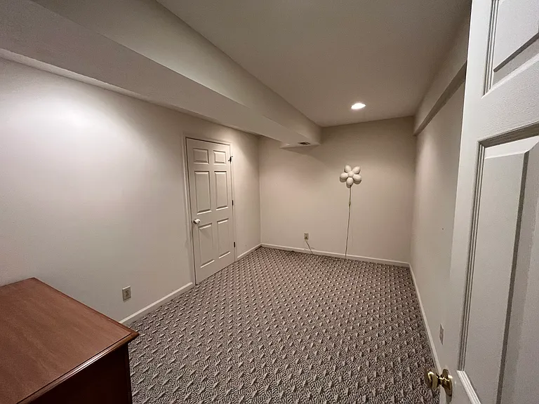 6400 Belmont Park Ct — Photo 36