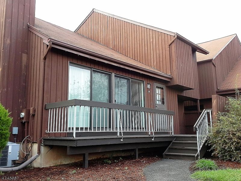 1st image of 27 Bloomingdale Dr, 1D #1D