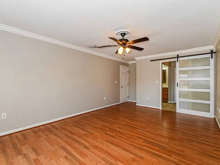 10907 Meadow Lark Cove Dr — Photo 5