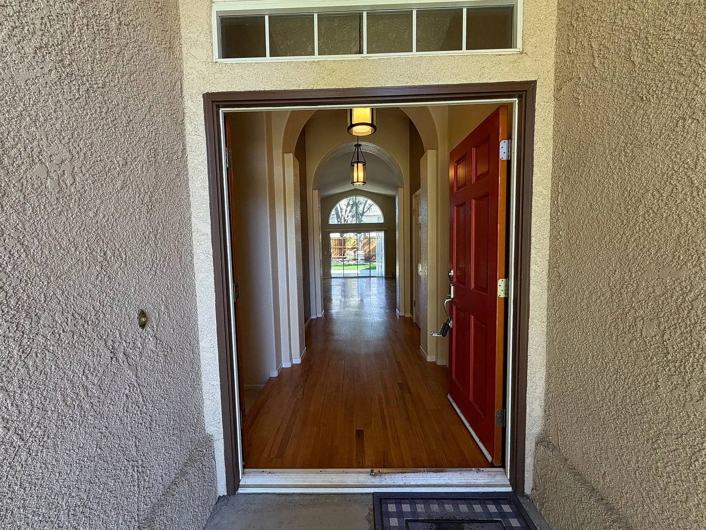 3263 Magnolia — Photo 2
