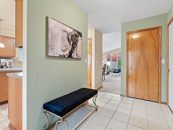 3rd image of 3611 E Salisbury Ln