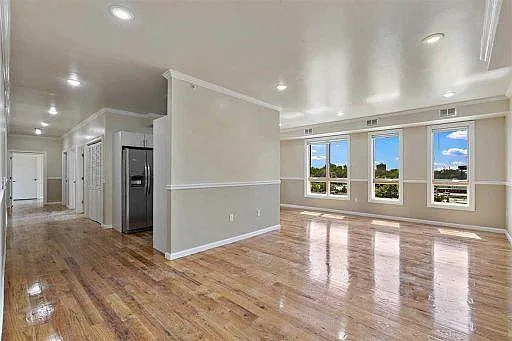 1542 John F Kennedy Blvd — Photo 4