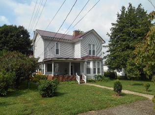 39 Meade St, Buckhannon, WV 26201