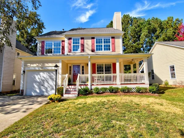 160 Gremar Dr, Holly Springs, NC 27540