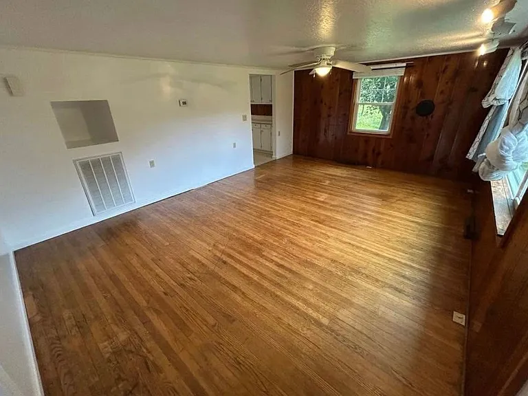 1855 Merrimac Rd — Photo 7