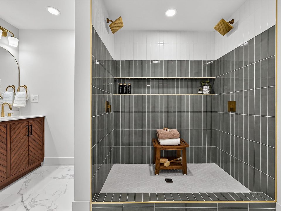 1st image of 448 Walton Ferry Rd