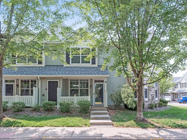 3033 Chamberlain St N #4, Maplewood, MN 55109