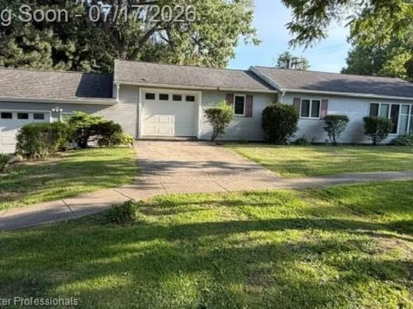 3990 Orr Dr, North Branch, MI 48461