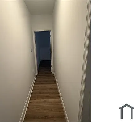 2 bed, $1,400 — Photo 2