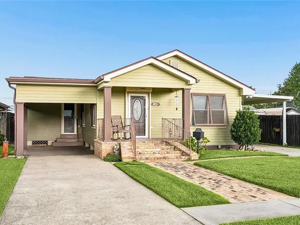 620 Barbe St, Westwego, LA 70094