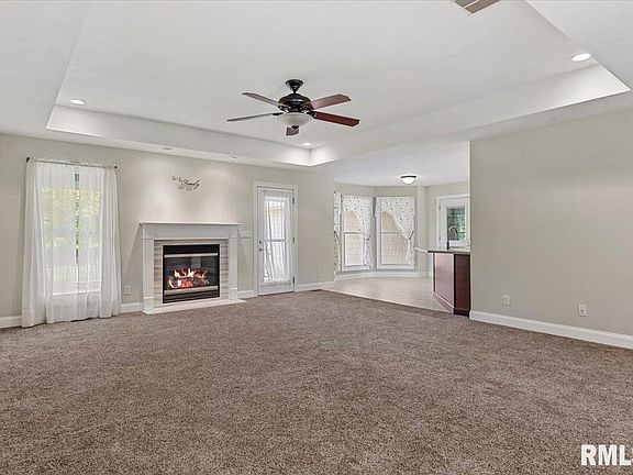 2nd image of 3501 Glengate Dr