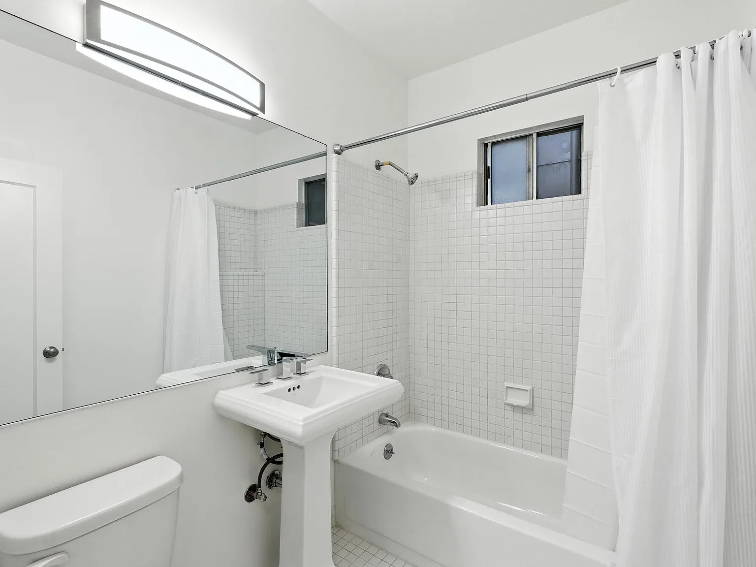 Studio, 525 sqft, $4,495 — Photo 3
