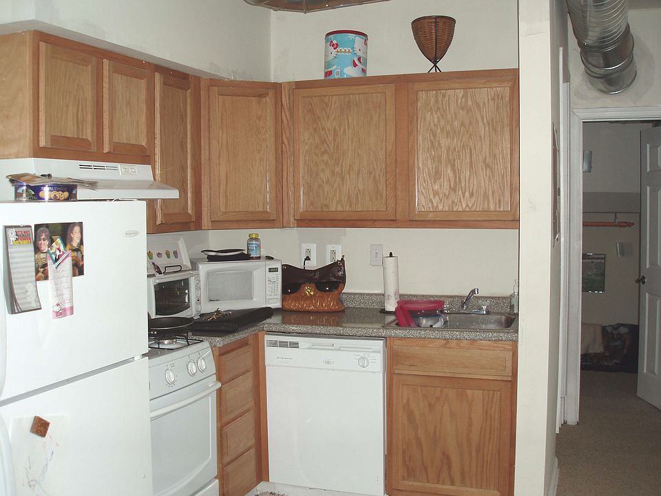 2nd image of 1222 Ridge Avenue # 3 Fl 2nd