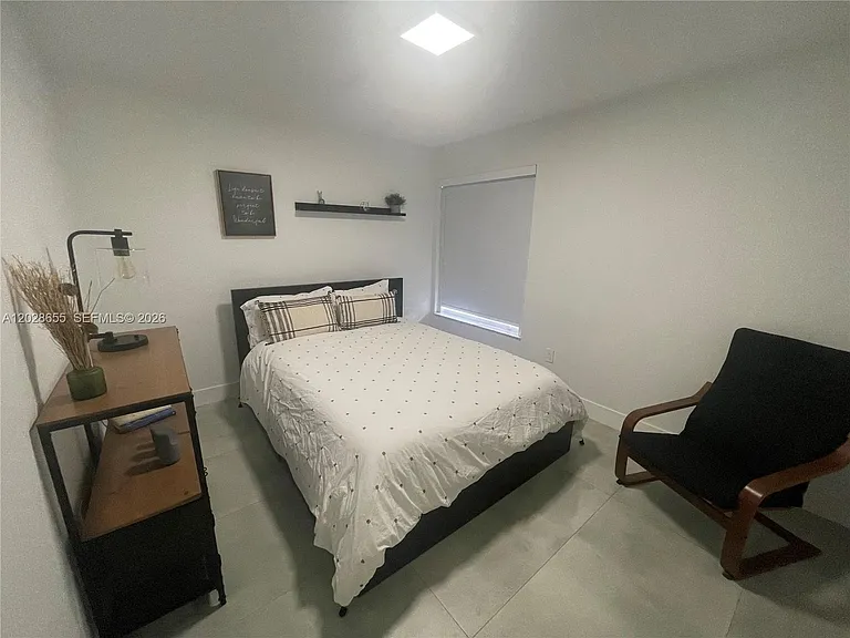5733 NW 100th Ct — Photo 36