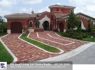 6820 Long Leaf Dr, Parkland, FL 33076