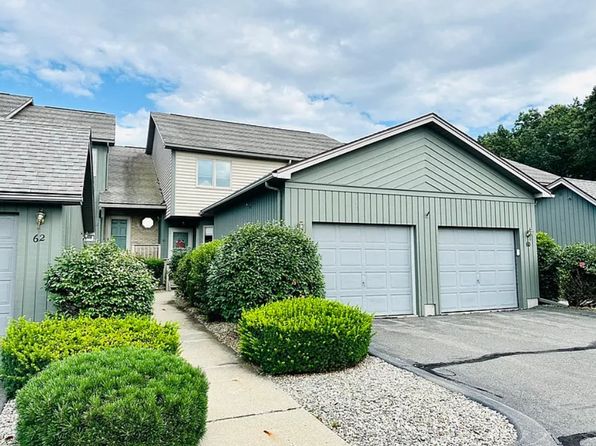 61 Pine Grove Dr #1