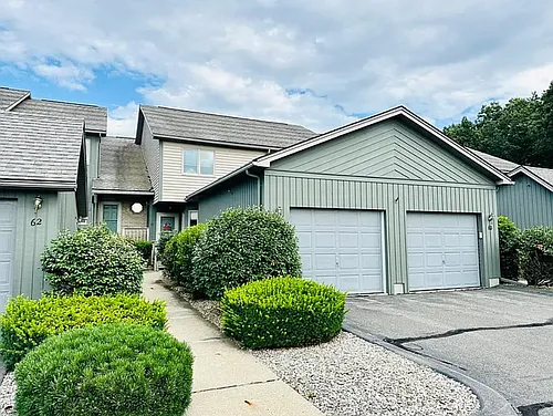 61 Pine Grove Dr #1 Photo 1 61 Pine Grove Dr #1 Photo 1