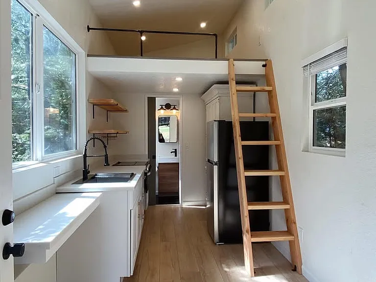 6304 Green Leaf Ln — Photo 2
