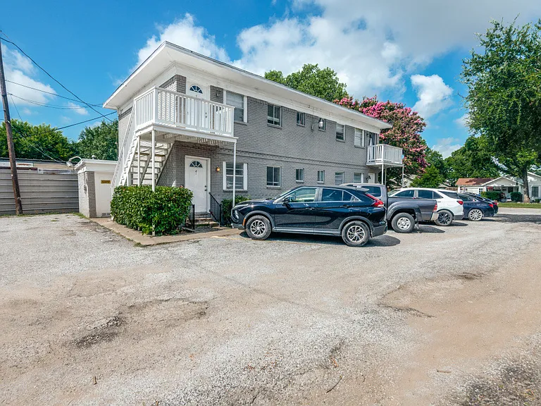 512 S Delaware St — Photo 29