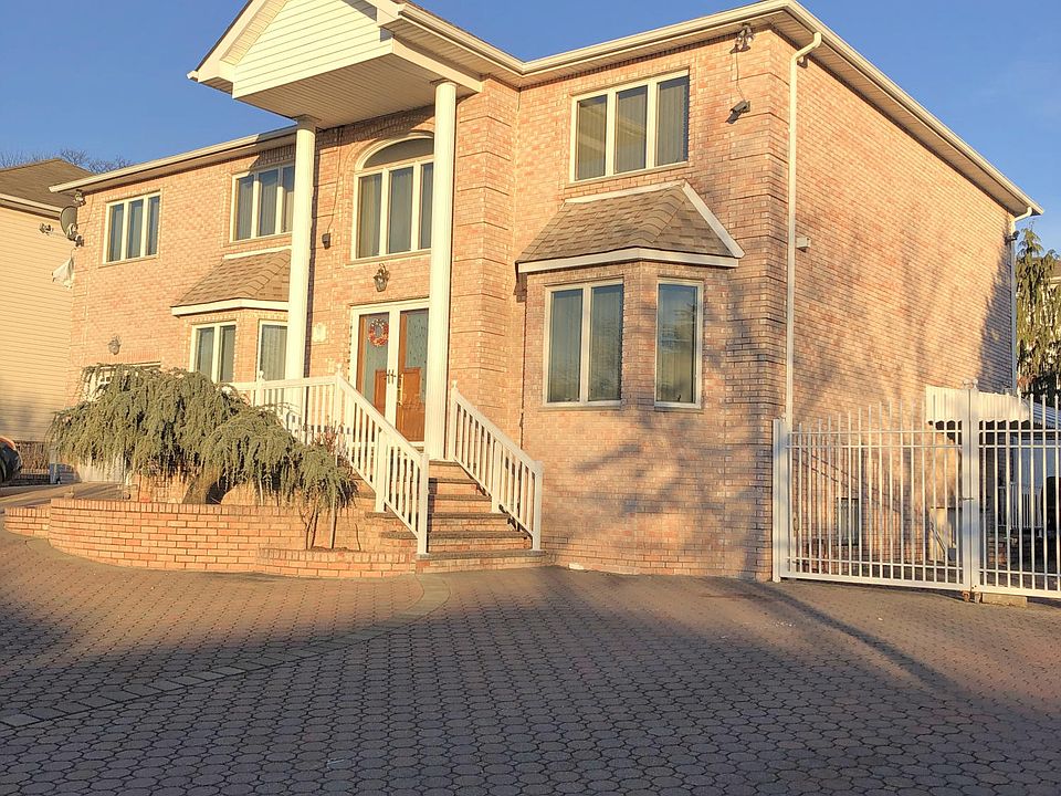 1st image of 557 Ionia Ave
