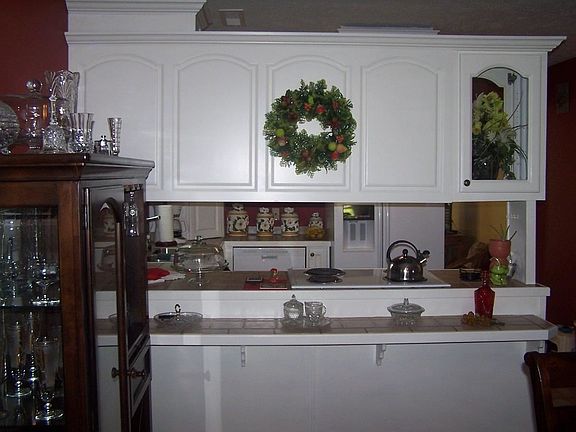 3rd image of 224 Willow Dr