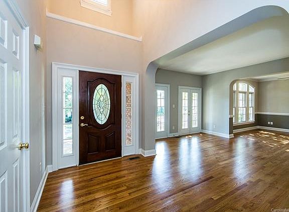 5th image of 8138 Grahamson Ln