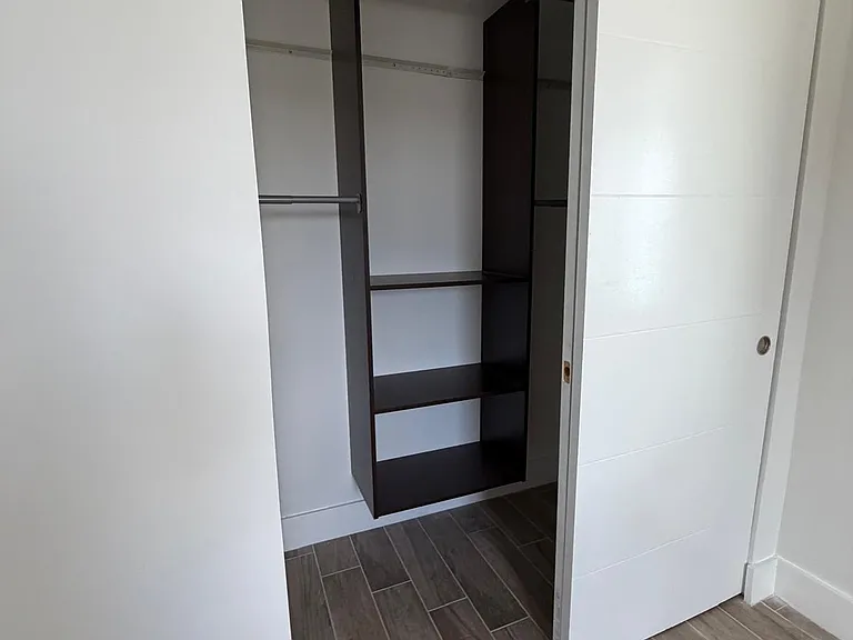 secund bed closet