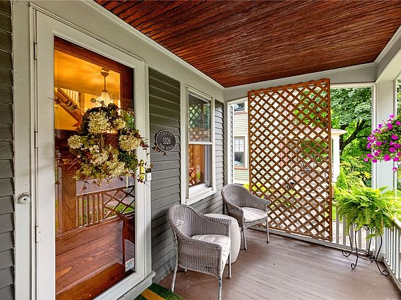 4th image of 1326 Park Ave
