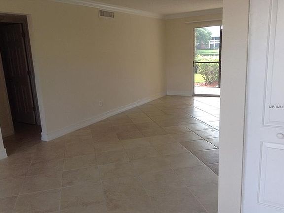 4th image of 200 Country Club Dr APT 205