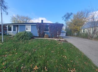 134 Toro Cir, Carpentersville, IL 60110