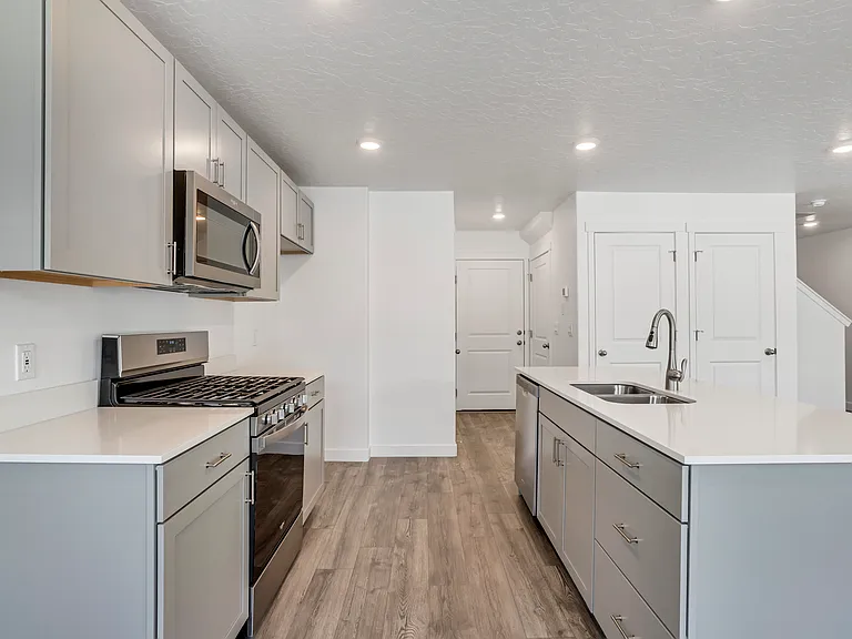 8620 W Bowie Dr — Photo 9