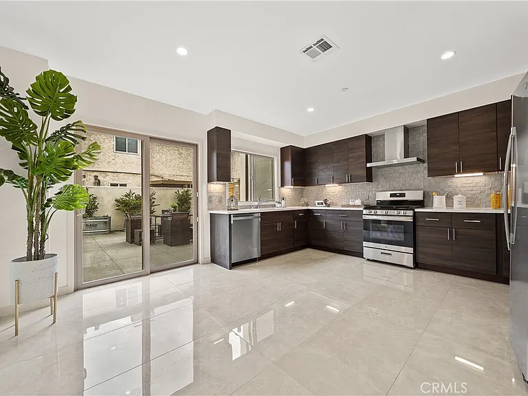 1222 Temple City Blvd — Photo 9