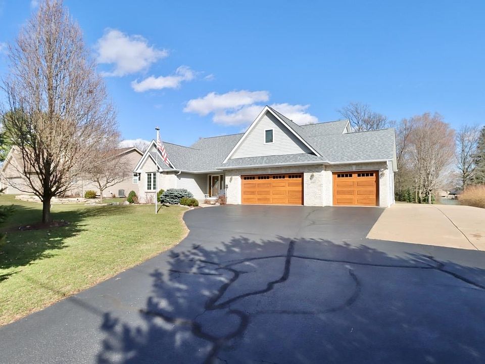 1st image of 10107 Atwood Rd