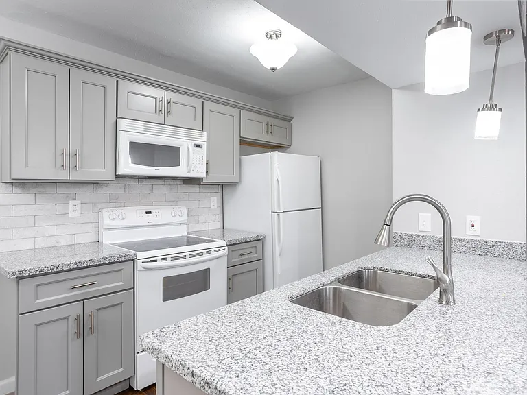 1601 S Shepherd Dr #B-53 — Photo 14
