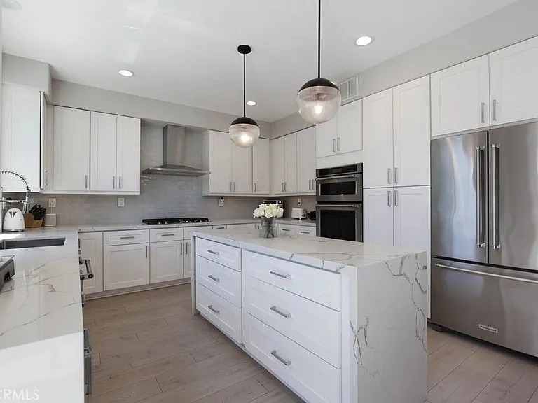 57 Laurelhurst Dr — Photo 10